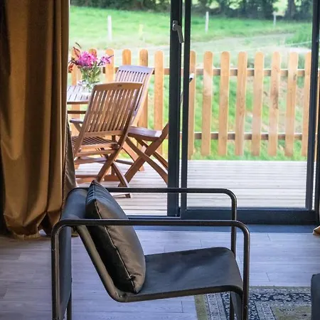 Gite D'Haut Bagnac Avec Piscine Anglards-de-Salers Exterior foto