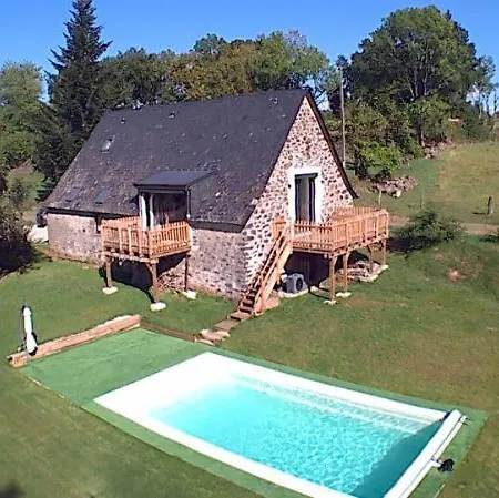 Gite D'Haut Bagnac Avec Piscine Anglards-de-Salers Exterior foto