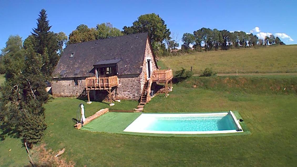 Holiday home D'haut Bagnac Avec Piscine Anglards-de-Salers